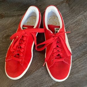 Puma red suede sneaker size 8 women